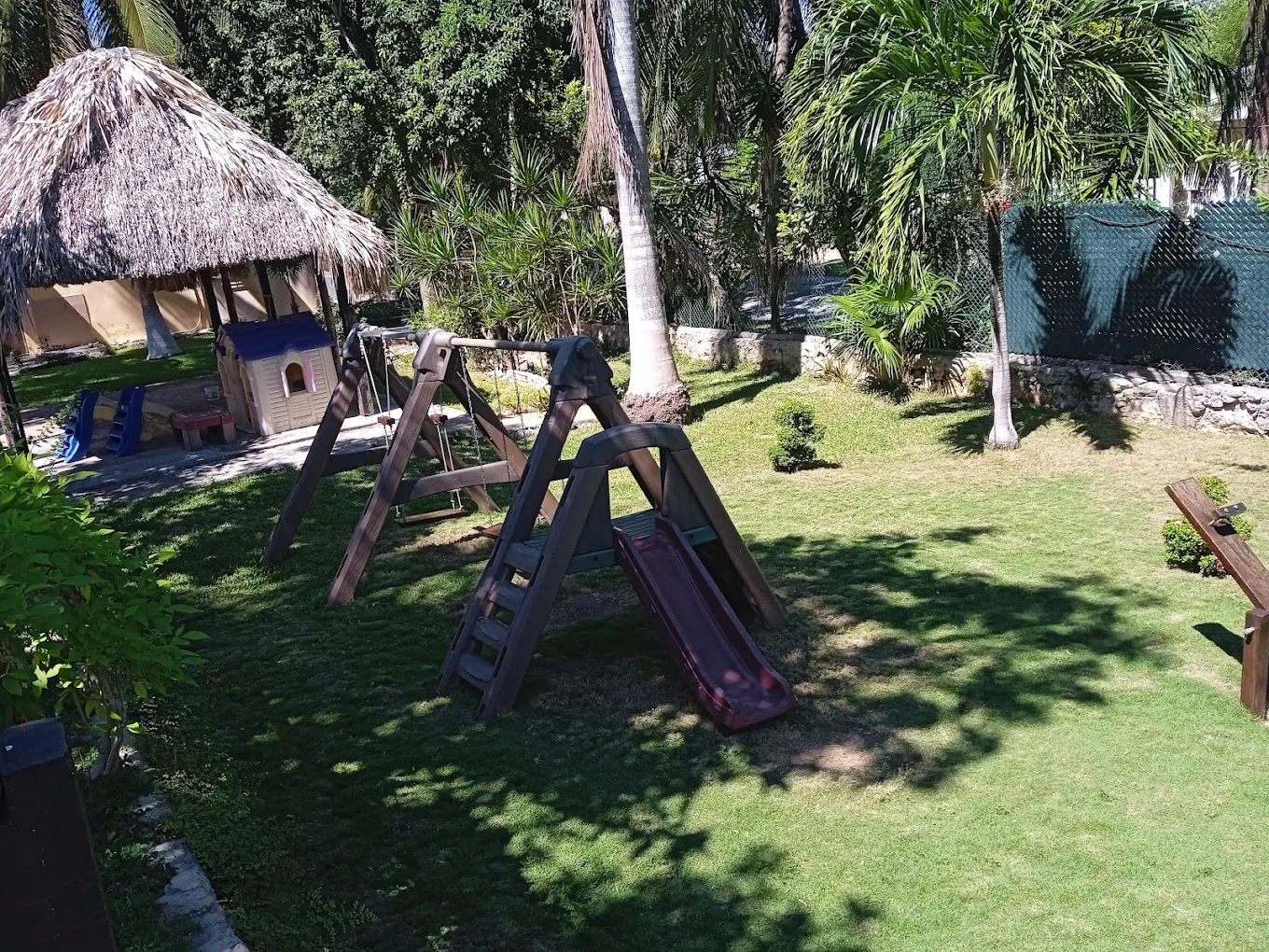 Área infantil de juegos en Quinta Juanes
